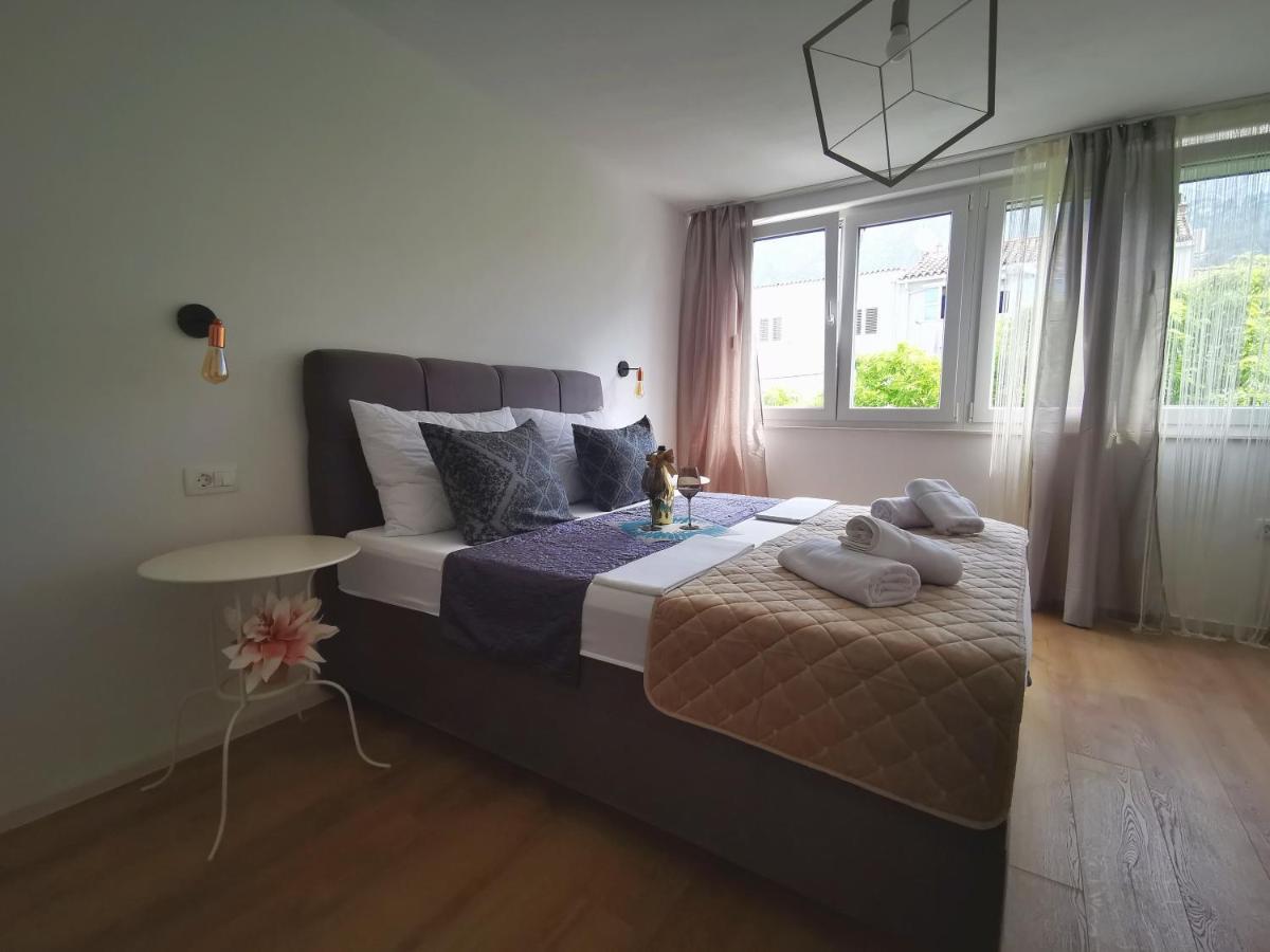 City Center Apartment Bravos Макарська Екстер'єр фото