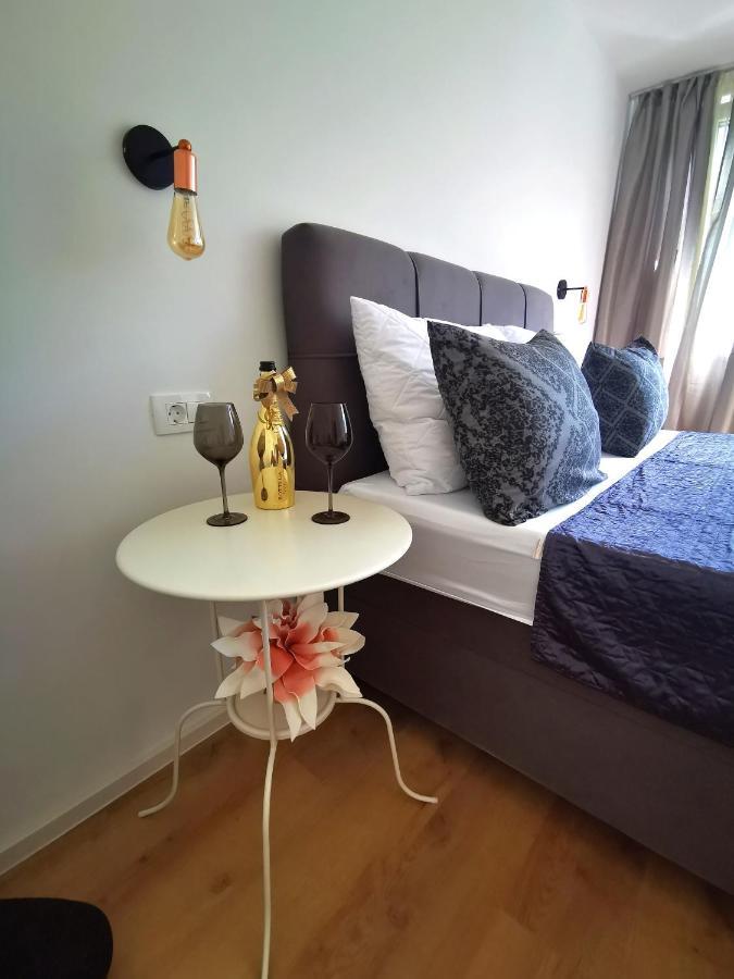 City Center Apartment Bravos Макарська Екстер'єр фото