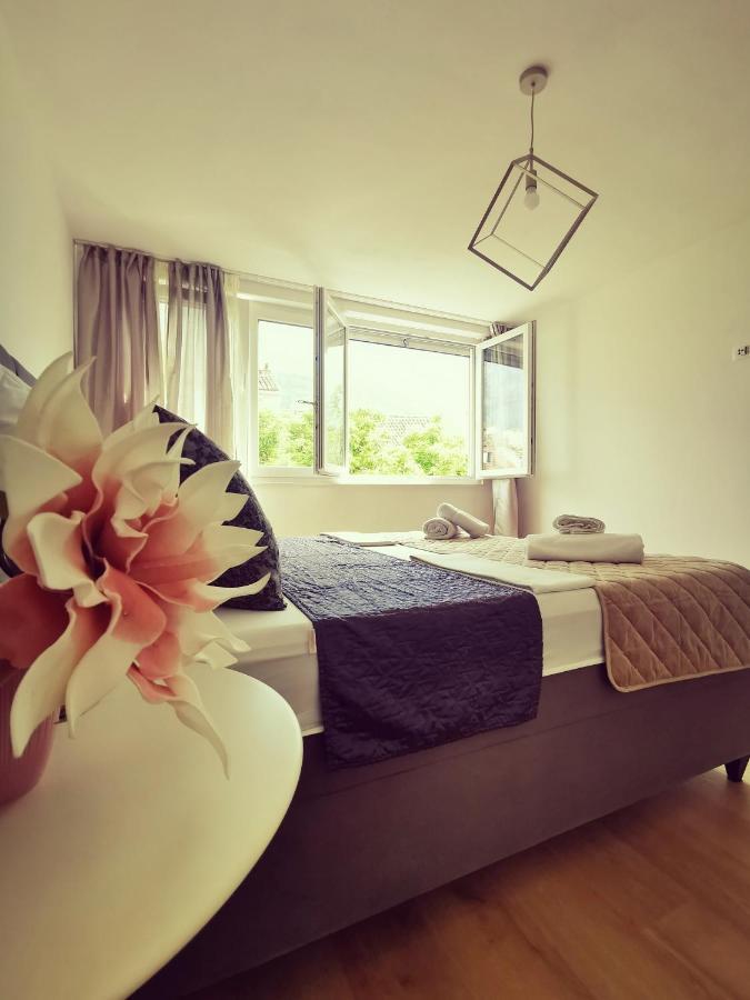 City Center Apartment Bravos Макарська Екстер'єр фото
