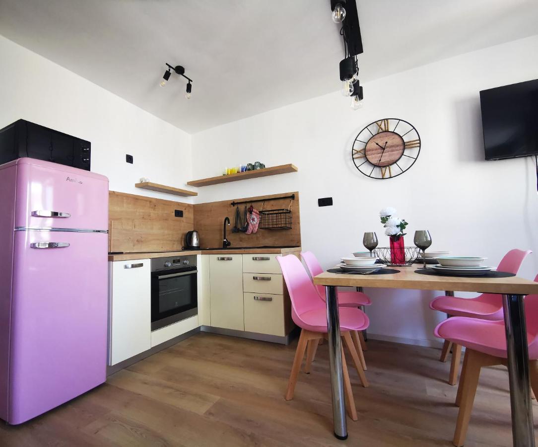 City Center Apartment Bravos Макарська Екстер'єр фото