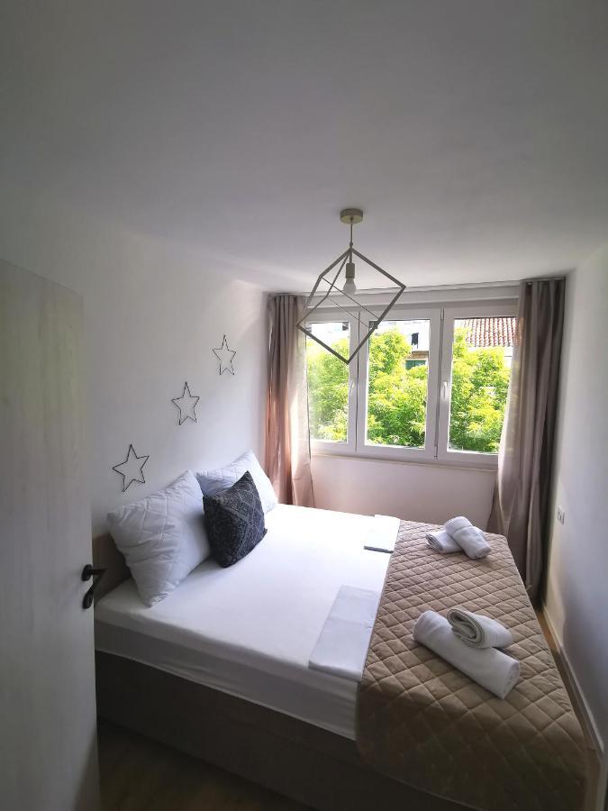 City Center Apartment Bravos Макарська Екстер'єр фото