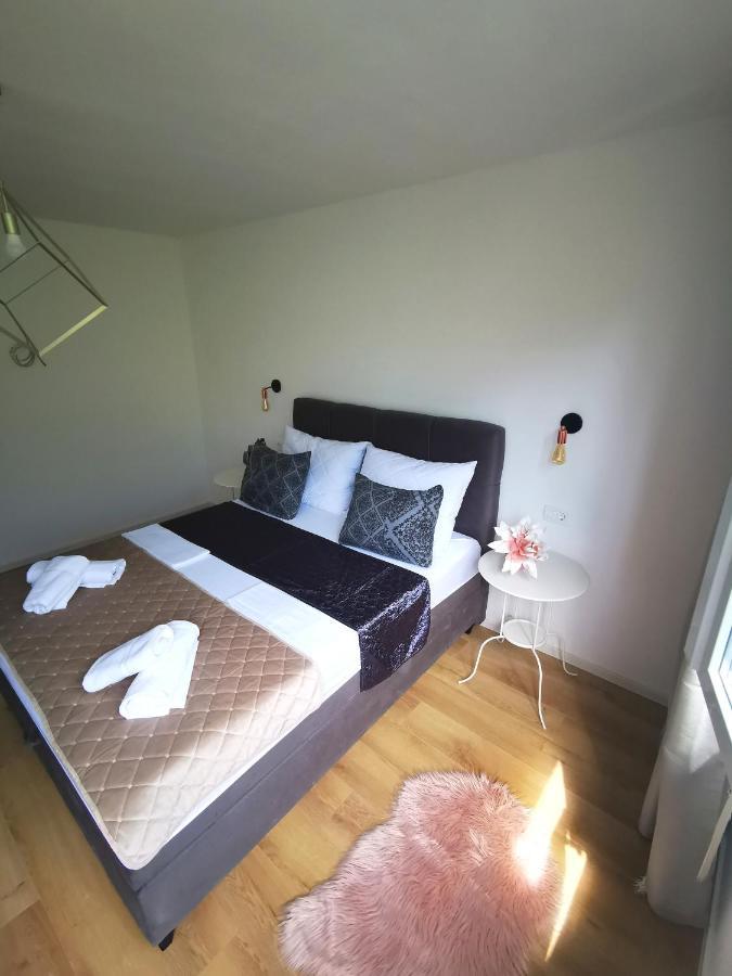 City Center Apartment Bravos Макарська Екстер'єр фото